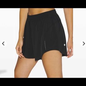 Lululemon Always airy running shorts 3.5”